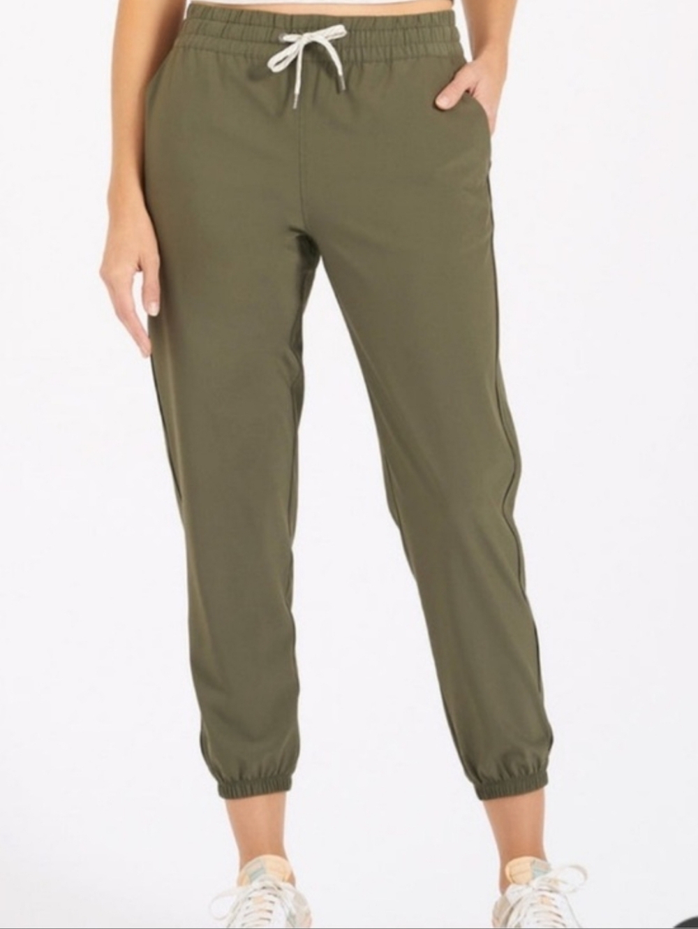 Vuori Weekender Jogger Olive Green